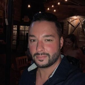 Meet your Posher, Chris